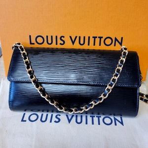 Louis Vuitton Black Epi Leather Sarah Wallet